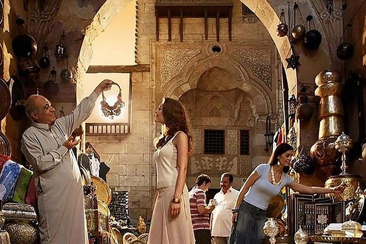 (Khan al-Khalili - Egyptian Museum - Castle Salah Eldin) - Photo 1 of 2