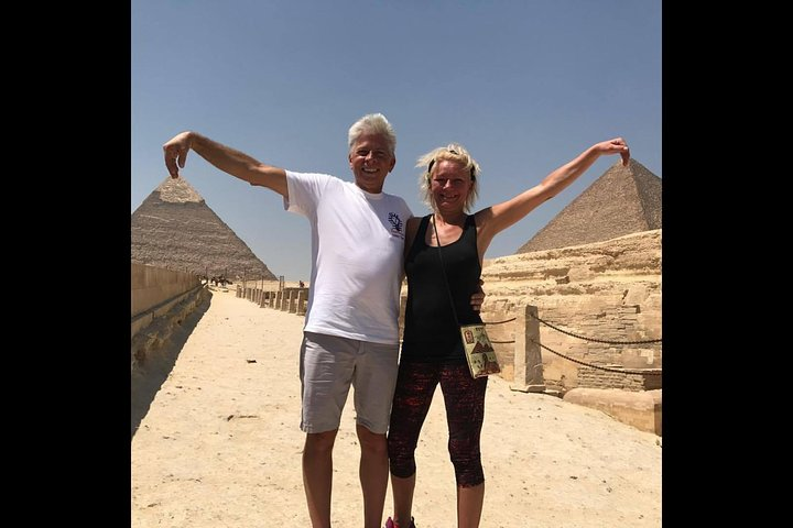 tour to Giza pyramids