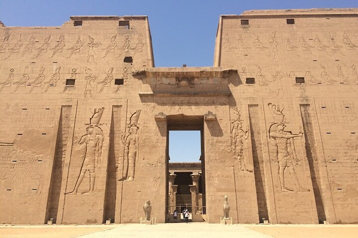 Luxor 2 Days Tour Classic Tour East and West Bank  - Photo 1 of 5