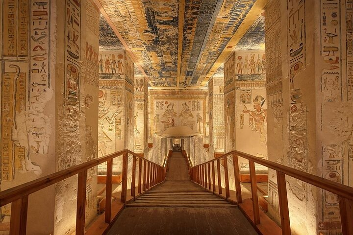 Hurghada to Luxor Overday Trip: Kings Valley & Karnak with Lunch - Photo 1 of 6