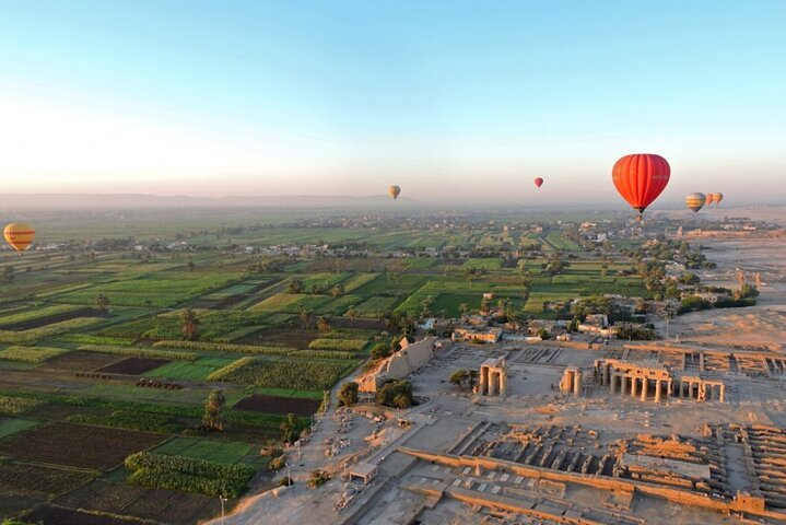 Sunrise Hot Air Balloon Ride Over Luxor Ancient Thebes - Photo 1 of 5