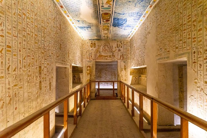 Memorable Half Day Valley of King, Hatshepsut temple and Colossi of Memnon  - Photo 1 of 7