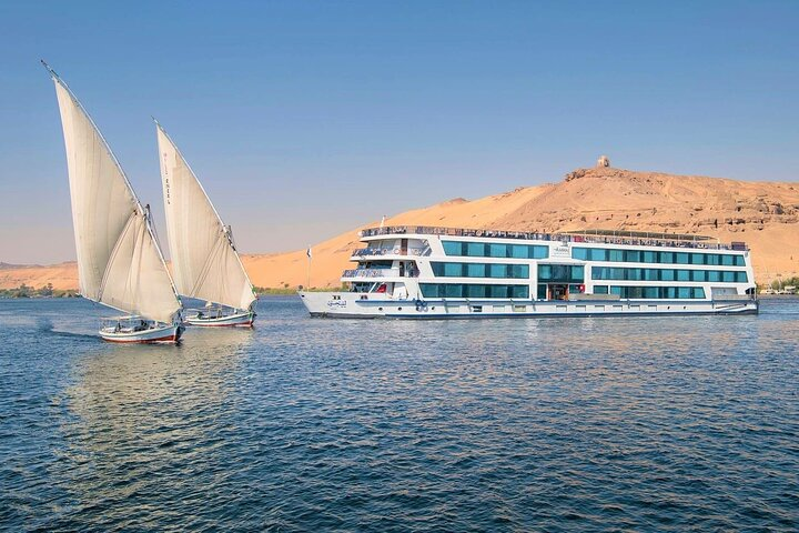 Nile Cruise From Luxor to Aswan 4 Nights Full Board With Guide and Sightseeing - Photo 1 of 19