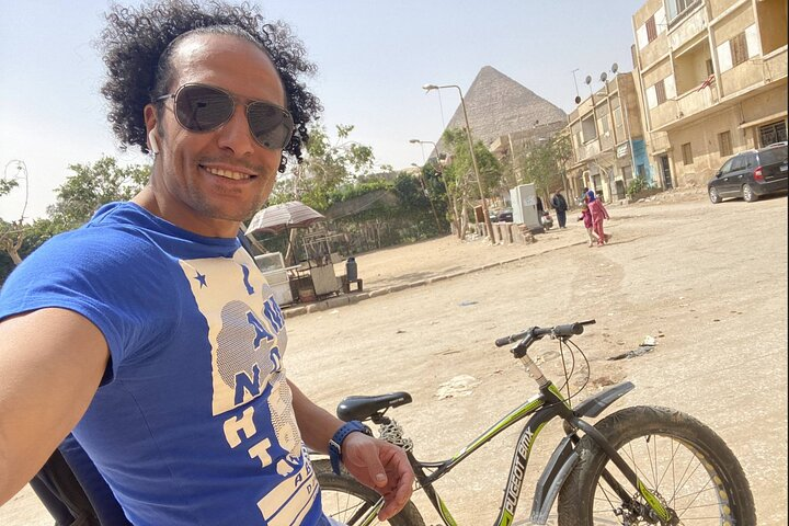 Private Bike Ride Tour in The Pyramids Valley - Photo 1 of 5