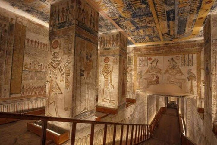 Guided Day Tour in Luxor's West Bank - Photo 1 of 10