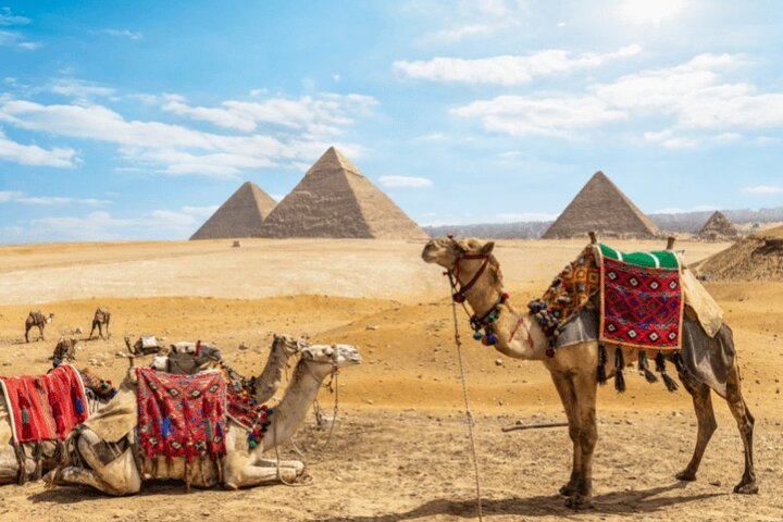 Private Cairo Pyramids Day Trip from Hurghada
