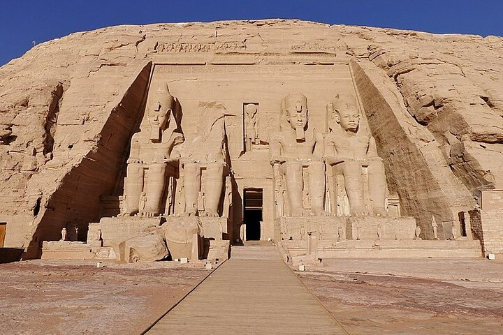 Private Full-Day Abu Simbel Guided Tour with Transportation - Photo 1 of 3