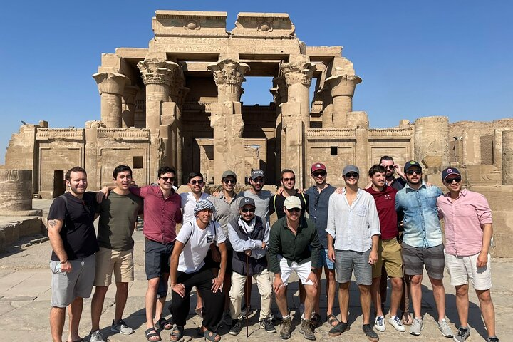 Private Full day tour to West and East Bank of Luxor  - Photo 1 of 12