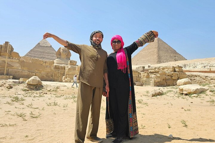 Private Tour Giza Pyramids Sphinx with Professional Photographer - Photo 1 of 9