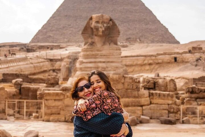 Private Guided Tour to Giza Pyramids & Sphinx - Transfers and Tickets Included - Photo 1 of 11