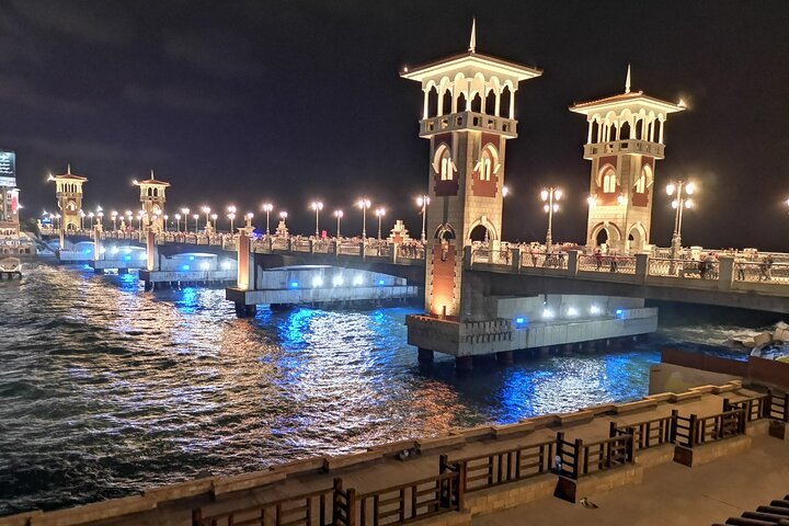 Private Night Tour In Alexandria By Horse Carriage Ride And Free Walking Tour - Photo 1 of 8