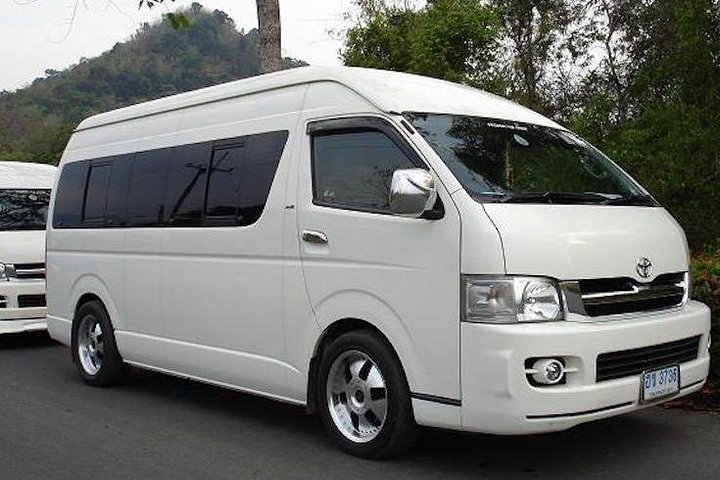 Private Pickup transfer from Heliopolis Towers Hotel to Cairo airport - Photo 1 of 6