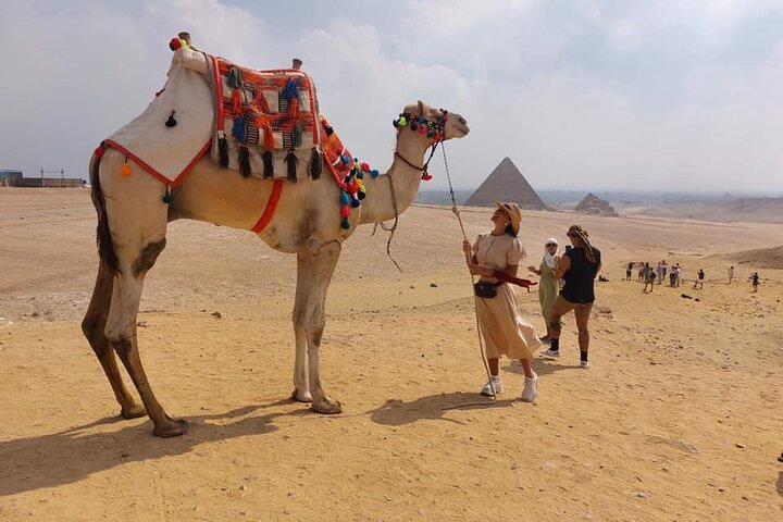private Taxi from the airport to Giza pyramids and Sphinx - Photo 1 of 12