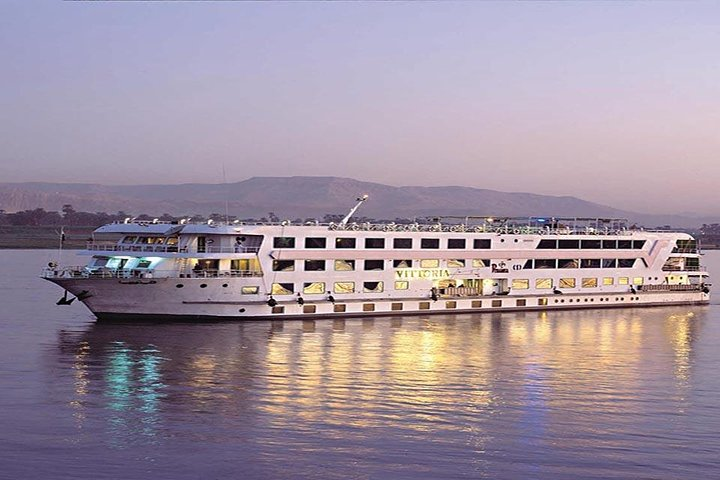 Nile cruise