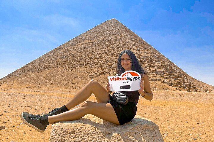 Private Tour at Pyramids, Sakkara and Dahshur + lunch  - Photo 1 of 8