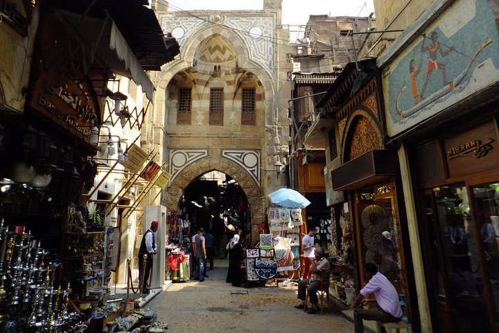 Private tour to Khan el-Khalili, old souqs and local lunch - Photo 1 of 6