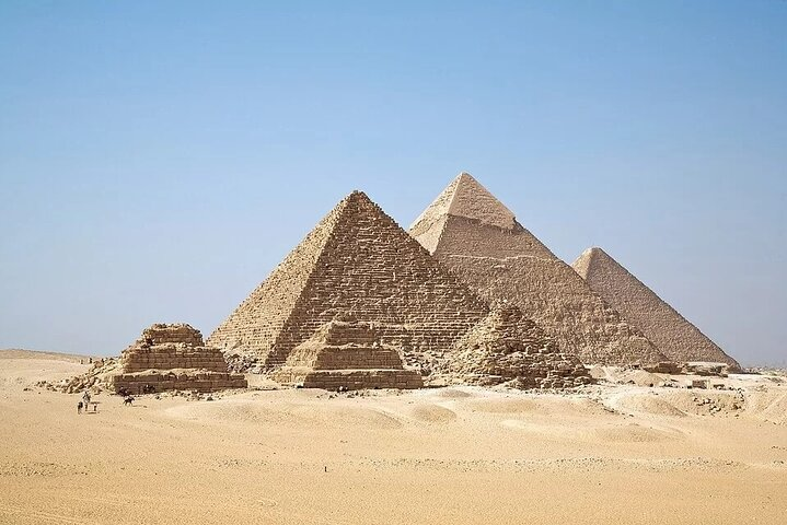Pyramids of Giza, Sakkara & Memphis: Private Tour with Lunch - Photo 1 of 6