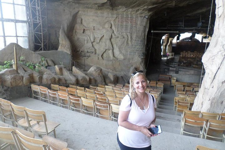 Saint Simon Tanner Monastery in El Moqattem and Garbage city  - Photo 1 of 9