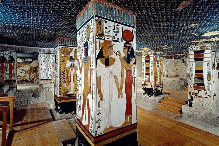 Tour To Temple Of Ramsseum, Queens Valley, And Deir El Madinah - Photo 1 of 6