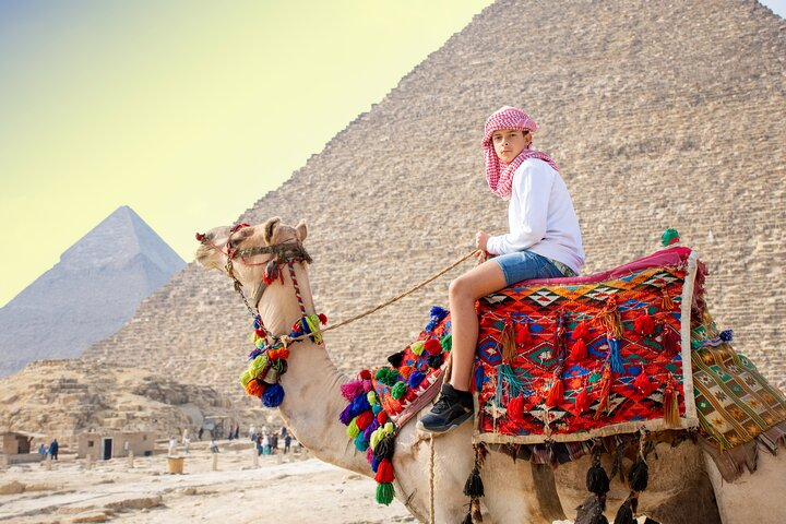 Tour to the Pyramids with Professional Photographer from Hurghada - Photo 1 of 11