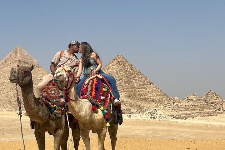 Private day tour at Giza pyramids & Sphinx + Riding Camel + Lunch - Photo 1 of 16