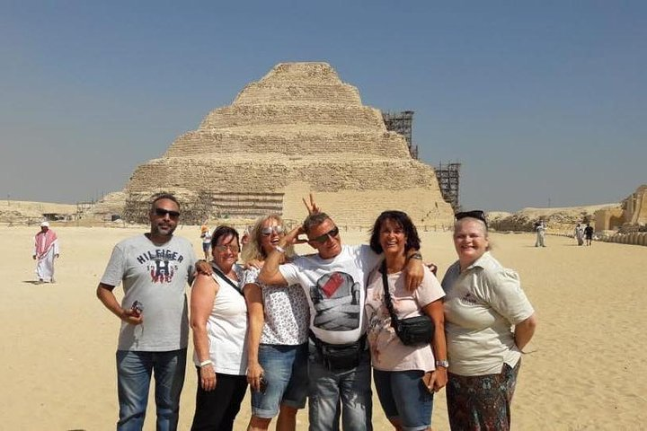 Egypt deluxe Tours, Memphis Sakkara tours