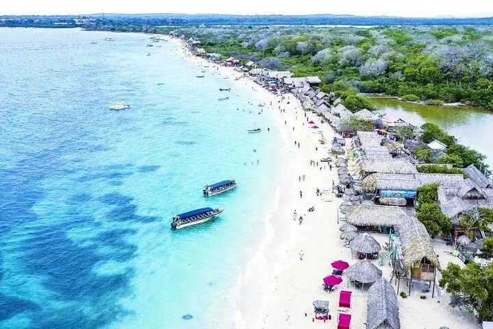 10. Barú, Quiet beach, By land, Regular - Photo 1 of 2