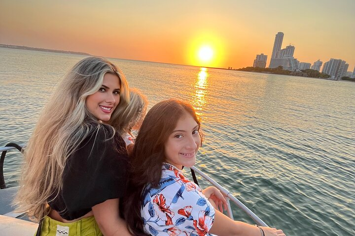 2 hrs Tour in Cartagena Bay with Sunset View - Photo 1 of 24