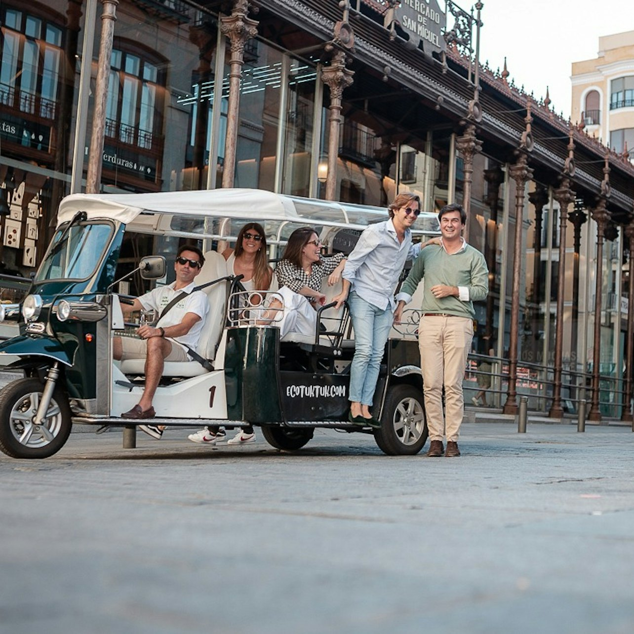 Madrid: 2-Hour Private Tour by Electric Tuk Tuk - Photo 1 of 4