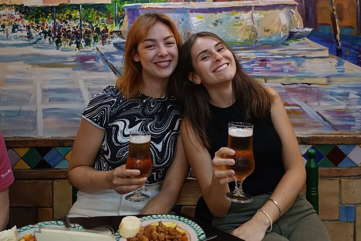 Granada 3-hour Tapas Tour  - Photo 1 of 6