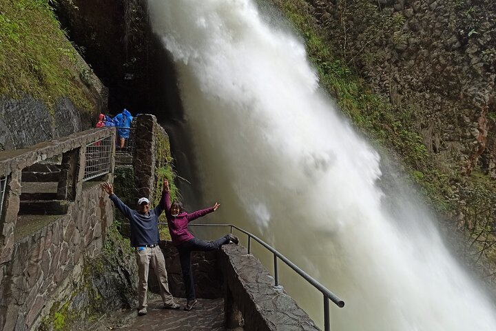Pailon del Diablo waterfall
