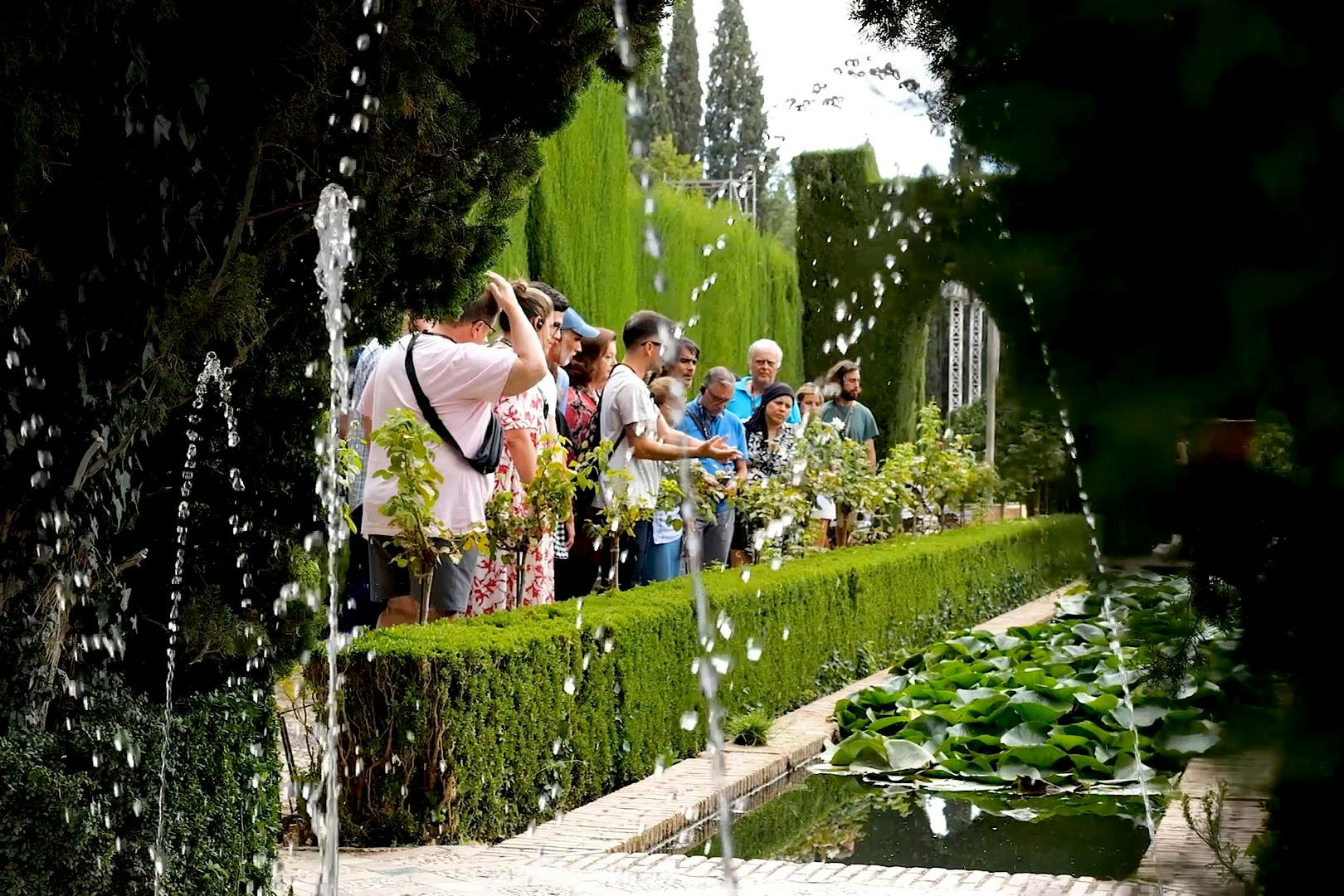 Alhambra & Nasrid Palaces: Guided Tour + City Pass - Photo 1 of 7