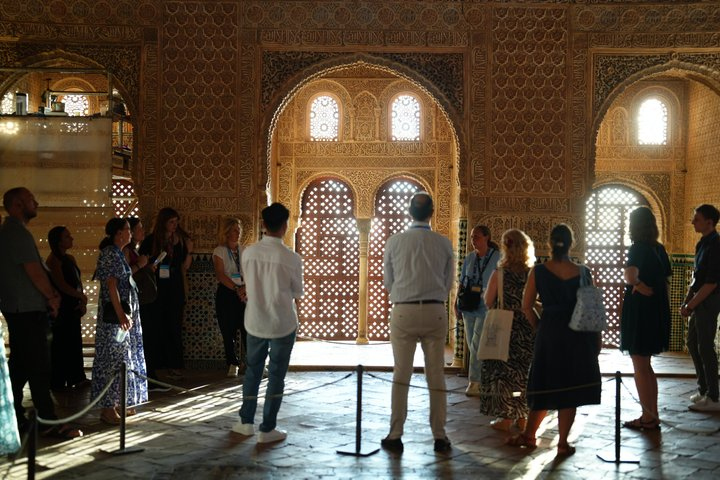 Alhambra & Charles V Palace Guided Tour with Nasrid Palaces Tickets - Photo 1 of 13