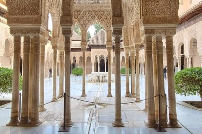 Alhambra: Private Guided Tour - Photo 1 of 3