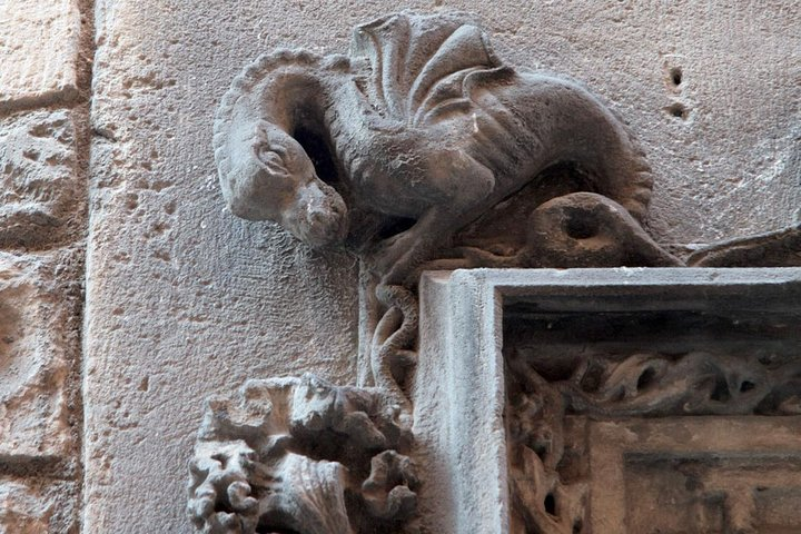 Barcelona, Stories and Legends of Gothic Quarter