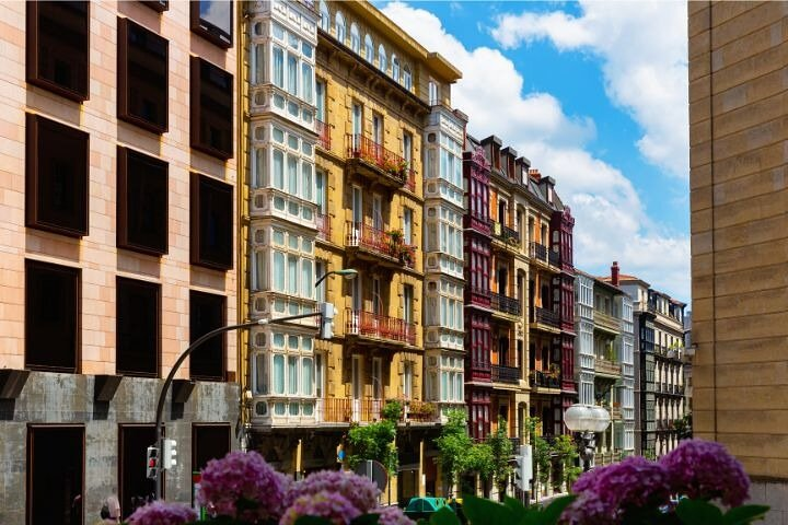 Bilbao : Private Custom Walking Tour with A Guide (Private Tour) - Photo 1 of 5