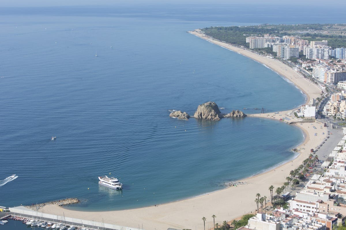 Blanes: Roundtrip Boat from Tossa de Mar - Photo 1 of 3