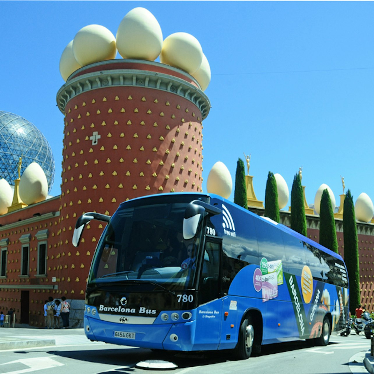 Bus to Figueres: Day Pass from Barcelona or Girona - Photo 1 of 5