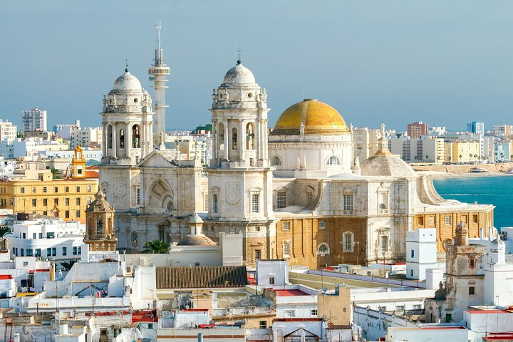 Cadiz : Private Custom Walking Tour With A Local Guide - Photo 1 of 5