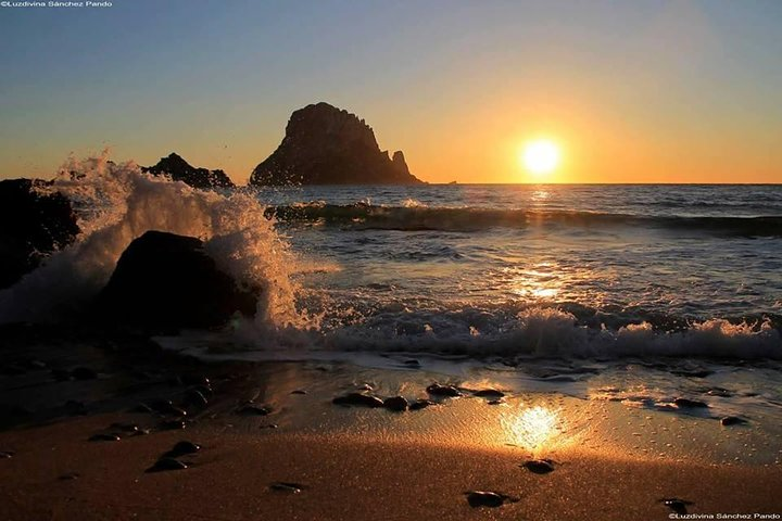 Sail with us for extravagant views at Cala d'Hort