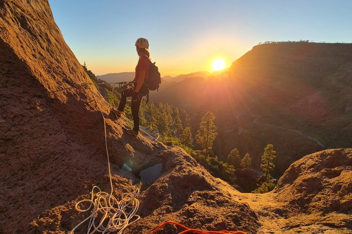 Dry Canyoning Gran Canaria: Adventure with abseiling and caving - Photo 1 of 6