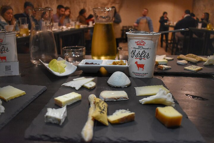 Cheese Factory Workshop with Wine Tasting in Requena, Valencia - Photo 1 of 7