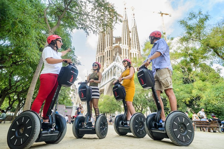 Citizen Segway Tour Barcelona - Photo 1 of 7
