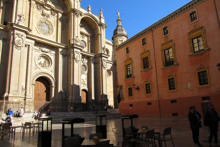 Cultural and Gastronomic Walk through Granada - Photo 1 of 5