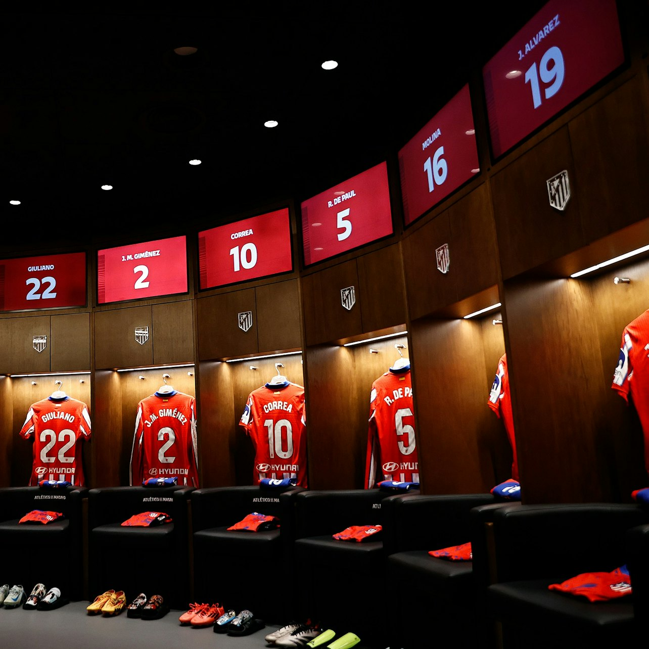 Atlético de Madrid: Self-Guided Tour + Museum Entry - Photo 1 of 9