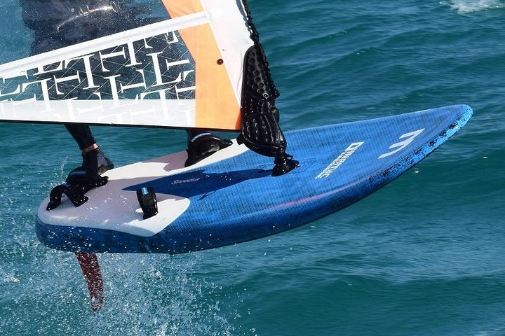 Dynamic Windsurfing in Tarifa - Photo 1 of 8