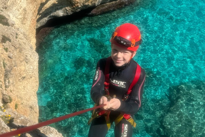 PREMIUM TOUR : Enjoy aquatic caves with caving guides - Photo 1 of 19