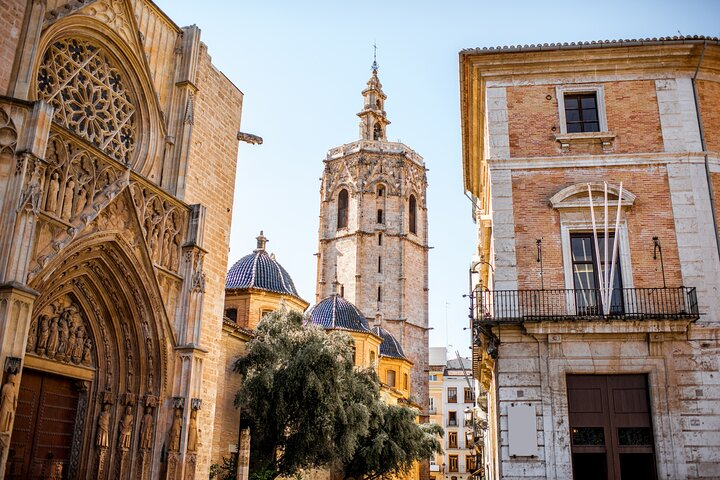 Explore Valencia in 60 minutes with a Local - Photo 1 of 5