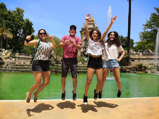 Family Private Tour: Churros, Hot Chocolate & Games in Barcelona - Photo 1 of 13