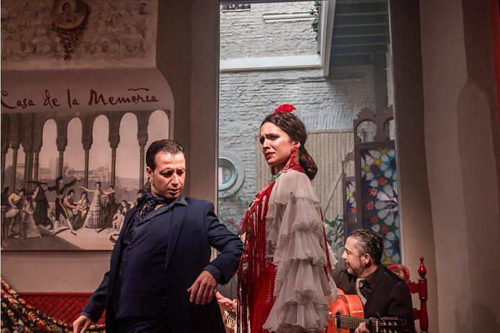 Casa de la Memoria Flamenco Show Tickets - Photo 1 of 10